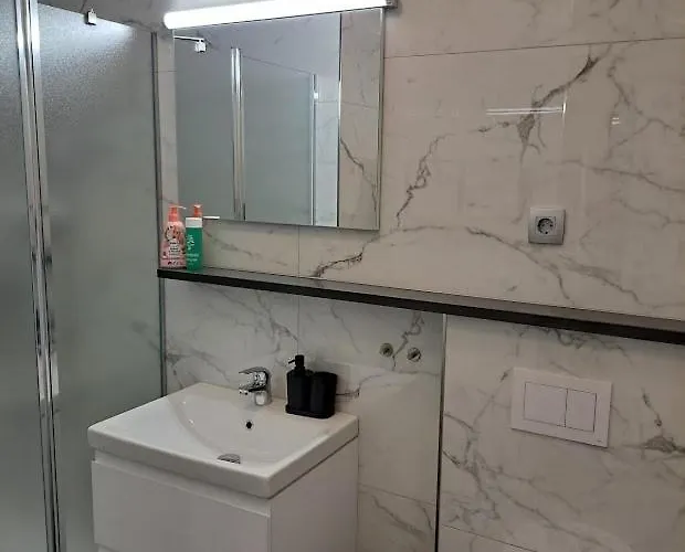 Ema And * Любляна