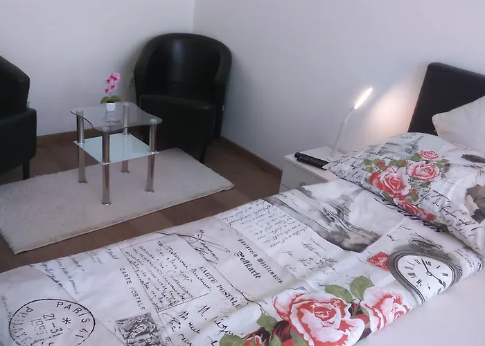 Ema And Апартаменти *